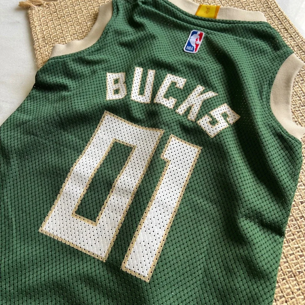 NBA Milwaukee Bucks Dog Jersey Pets First Apparel Green Number 01‎
